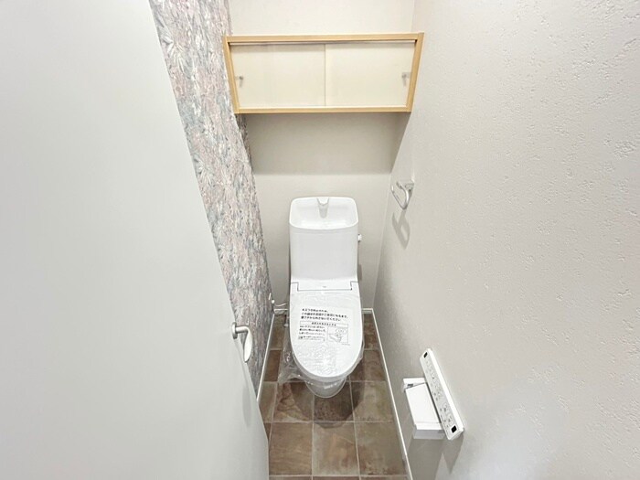 物件内観写真14　(トイレ)