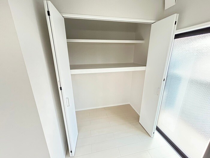 物件内観写真15　(収納)