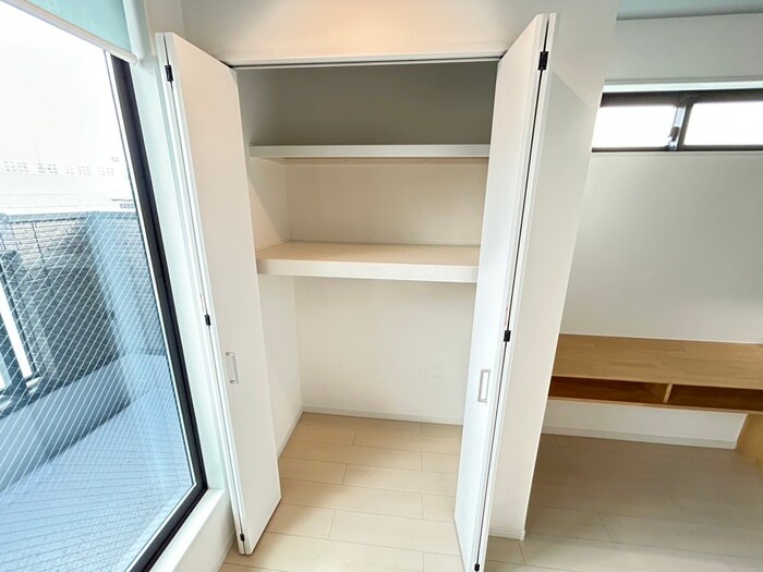 物件内観写真16　(収納)