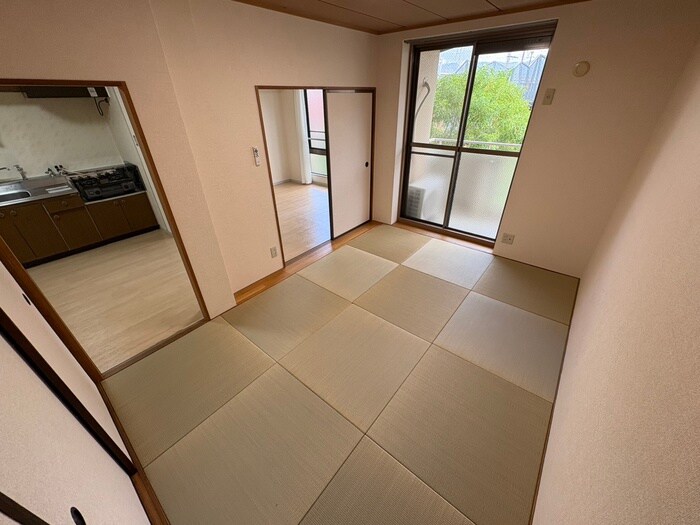 物件内観写真18　(居室)