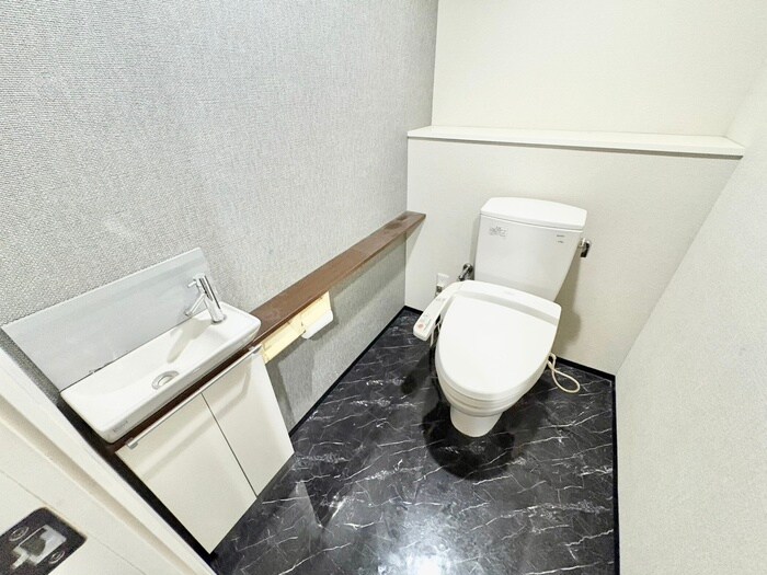 物件内観写真11　(トイレ)