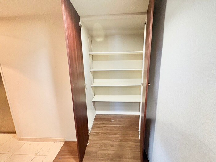 物件内観写真14　(靴箱)