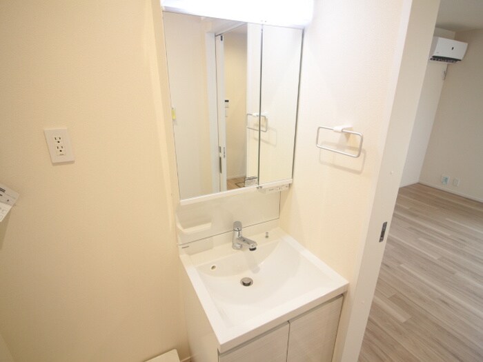 物件内観写真11　(洗面)