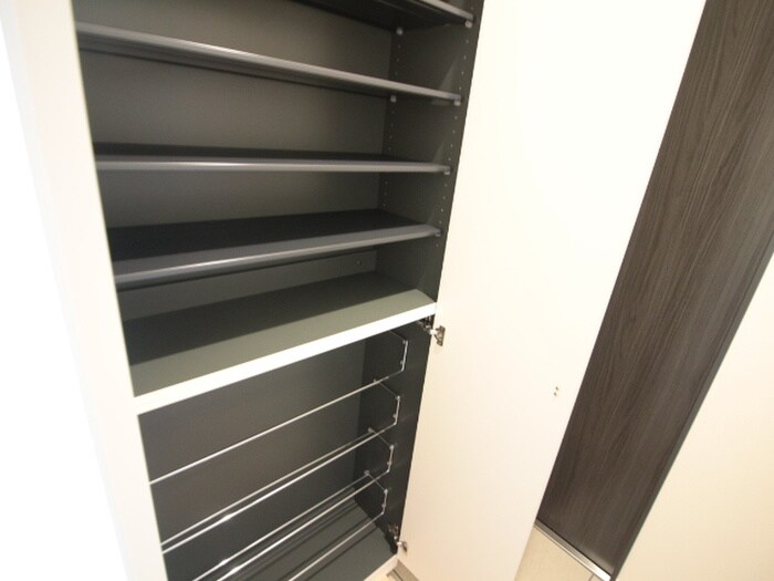 物件内観写真14　(靴箱)