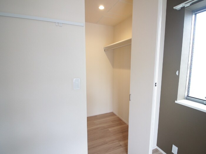 物件内観写真17　(収納)