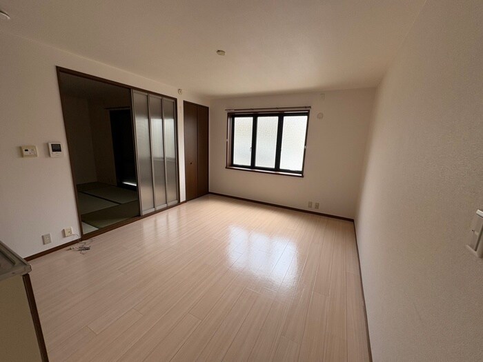 物件内観写真11　(居室)