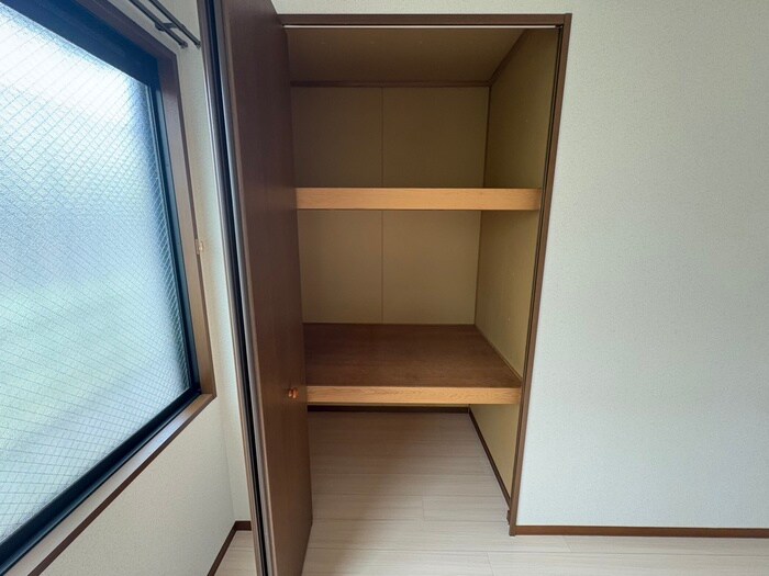 物件内観写真18　(収納)