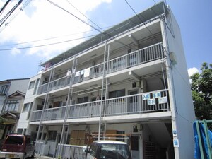 井上マンション外観写真