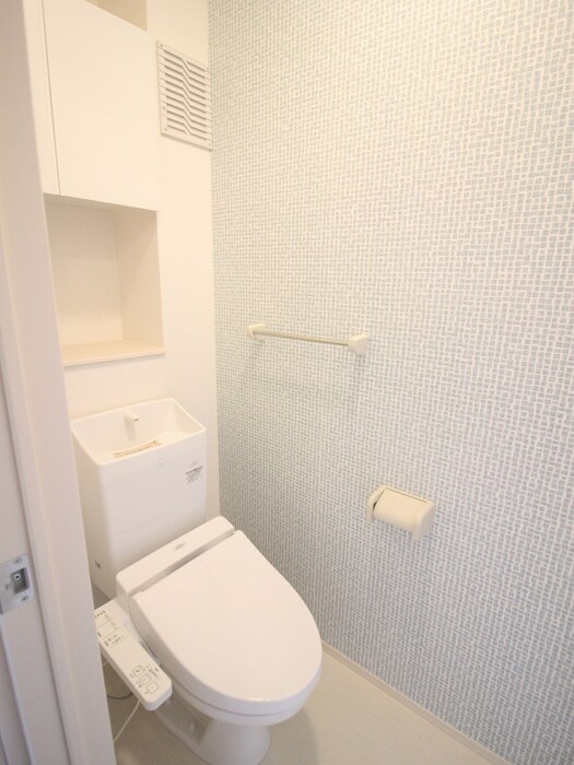 物件内観写真12　(トイレ)