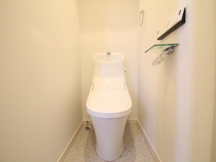物件内観写真15　(トイレ)