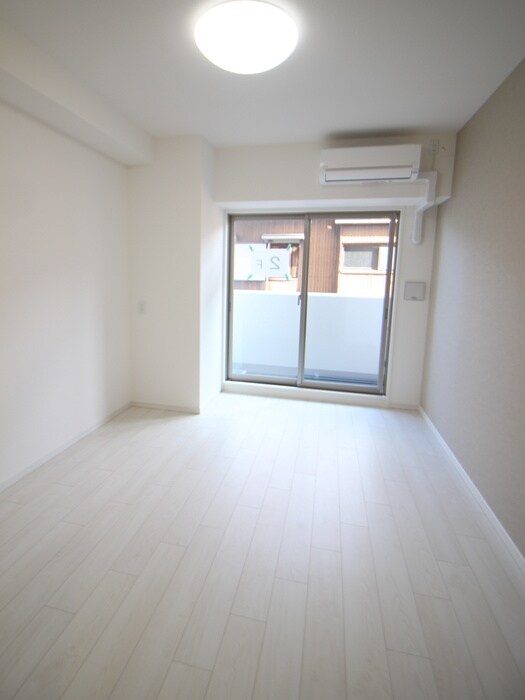 物件内観写真4　(居室)