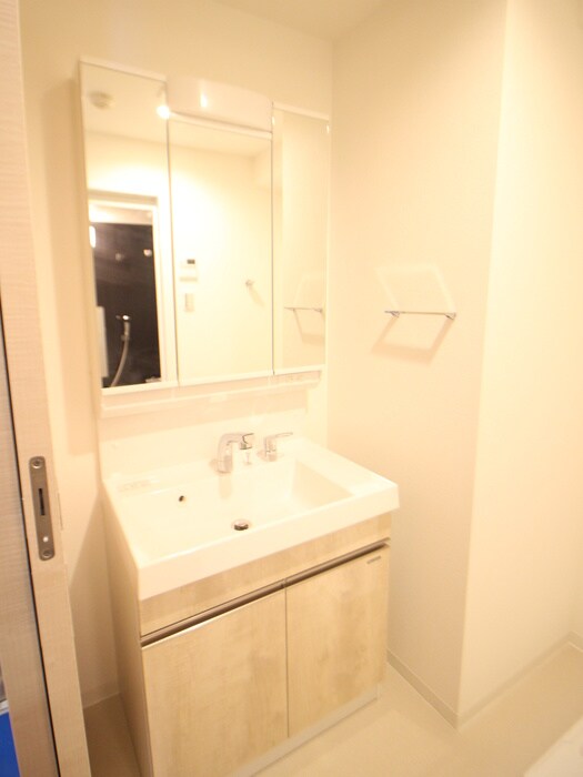 物件内観写真7　(洗面)