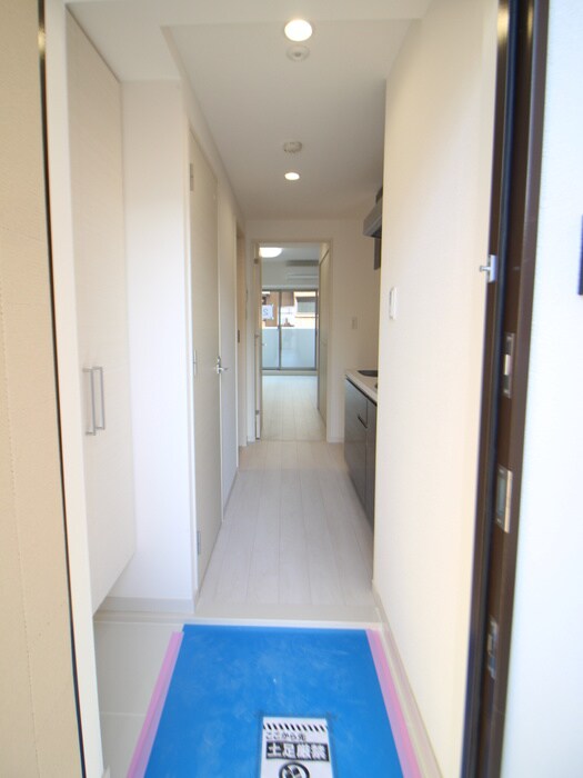 物件内観写真14　(玄関)