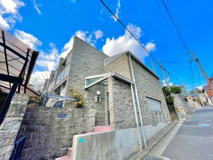 物件外観写真1　(外観写真)