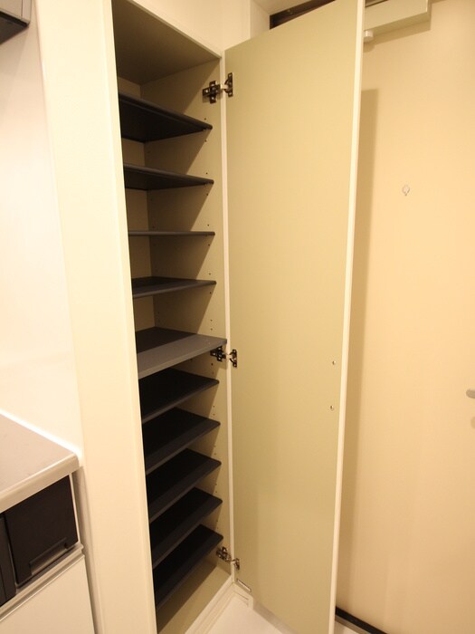 物件内観写真8　(靴箱)