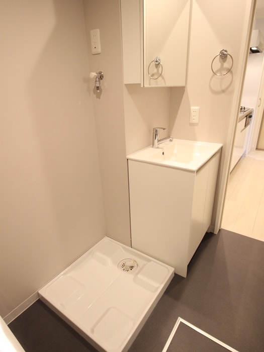 物件内観写真11　(洗濯機置場)