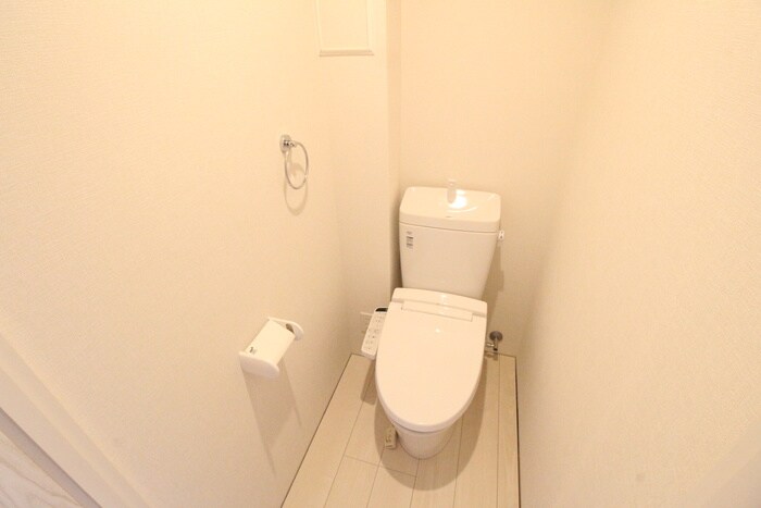 物件内観写真8　(トイレ)
