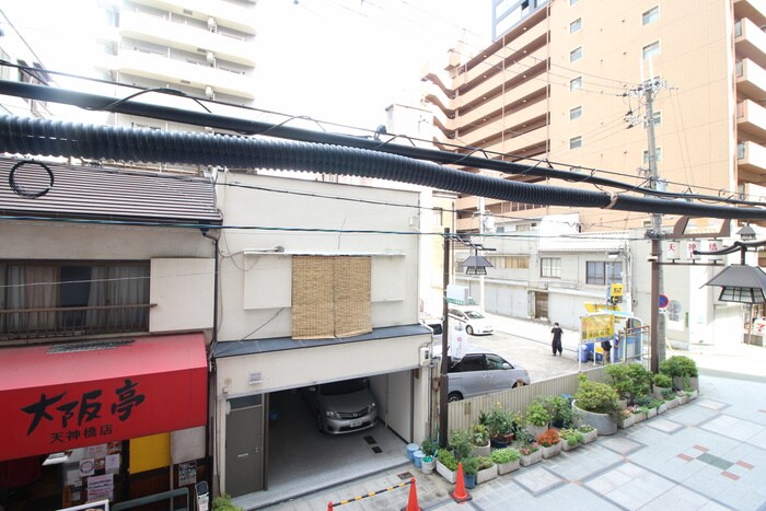 物件内観写真17　(室内からの展望)