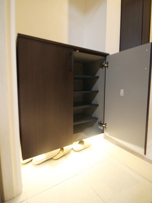 物件内観写真15　(靴箱)