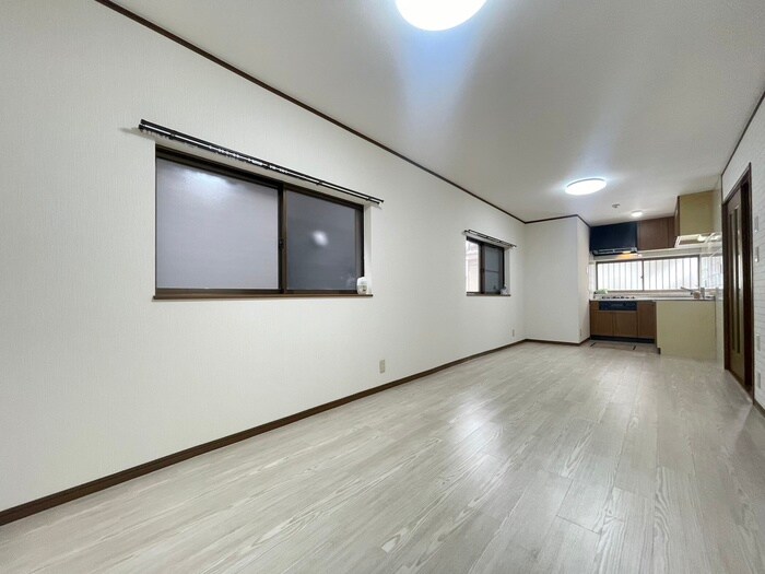 物件内観写真4　(居室)