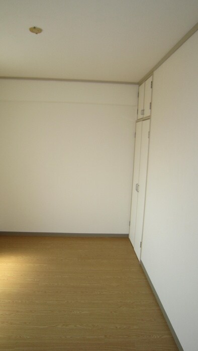物件内観写真11　(居室)