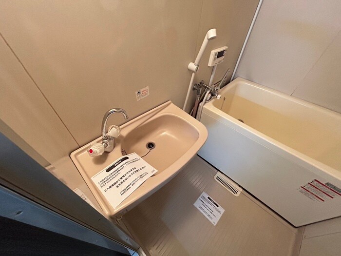 物件内観写真9　(洗面)