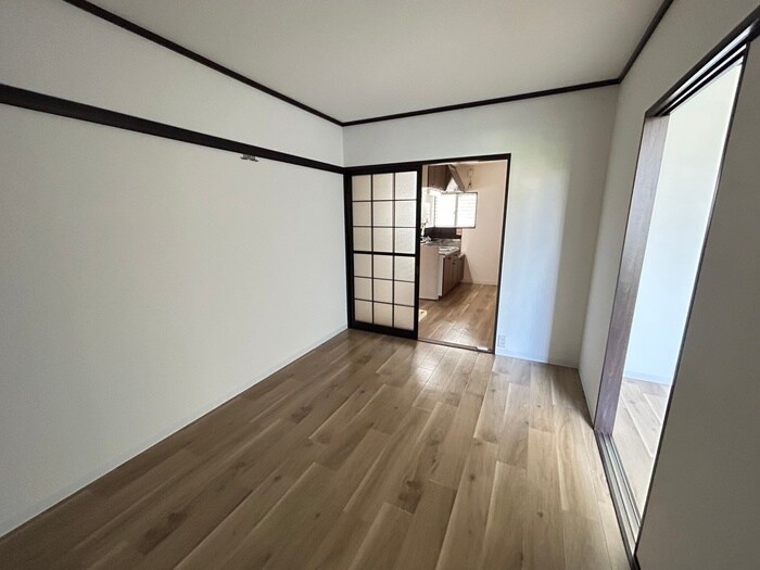 物件内観写真12　(居室)