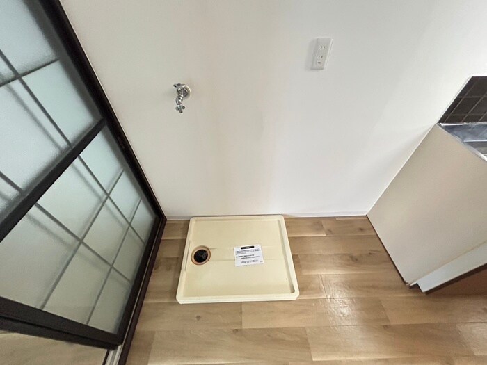 物件内観写真17　(洗濯機置場)