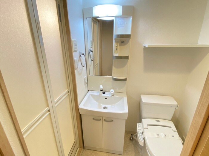 物件内観写真11　(洗面)