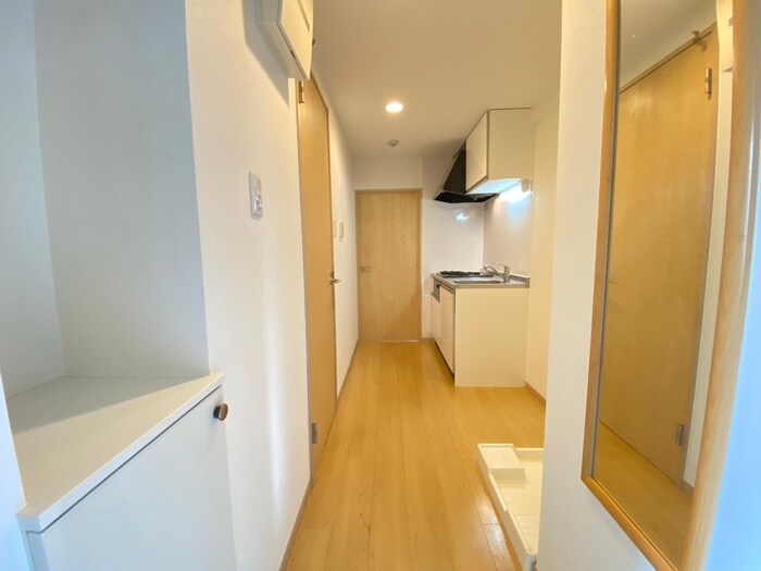 物件内観写真16　(廊下)