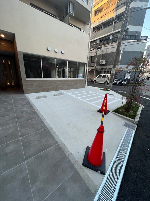 物件外観写真5　(駐車場)