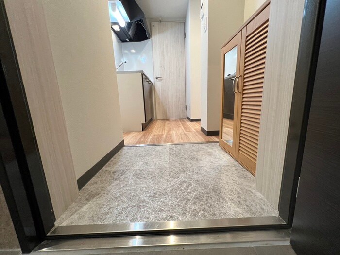 物件内観写真19　(玄関)