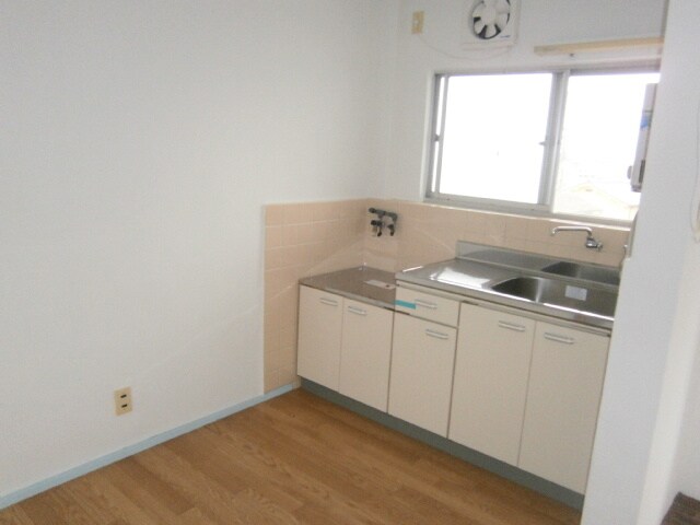 物件内観写真4　(キッチン)