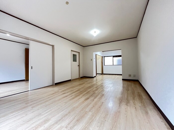 物件内観写真8　(居室)