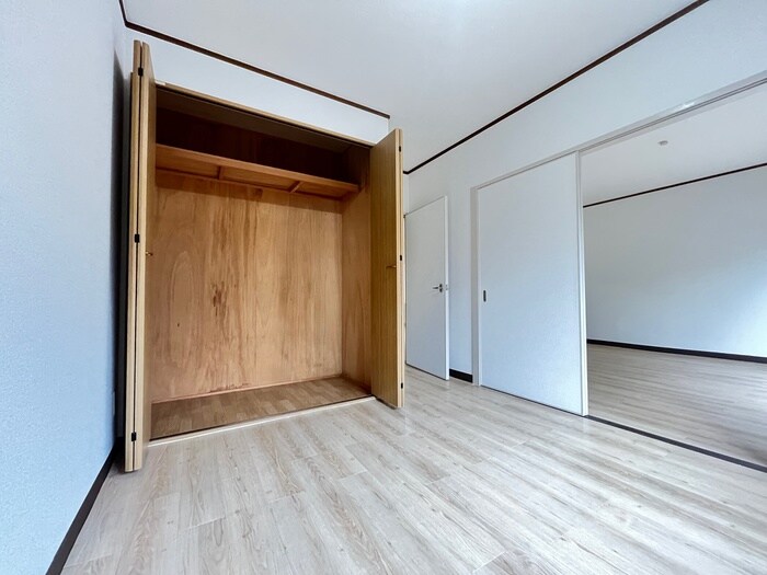 物件内観写真11　(収納)