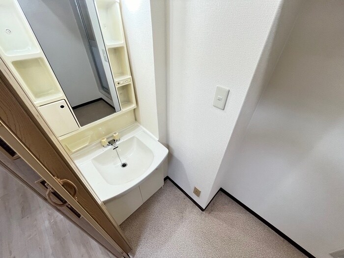 物件内観写真13　(洗面)