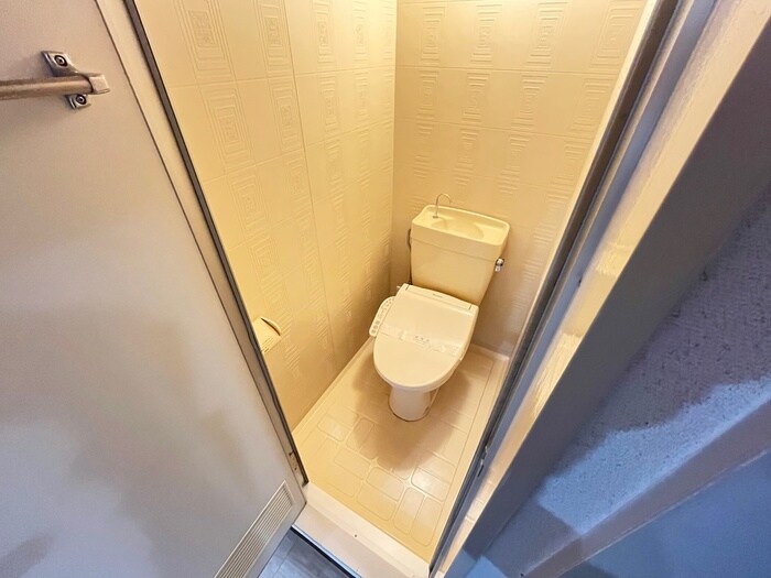 物件内観写真14　(トイレ)