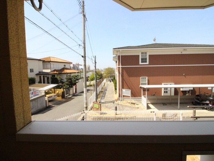 物件内観写真18　(室内からの展望)