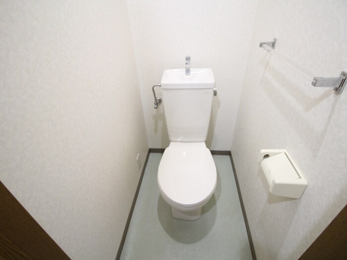 物件内観写真14　(トイレ)