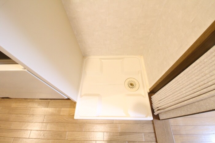 物件内観写真15　(洗濯機置場)