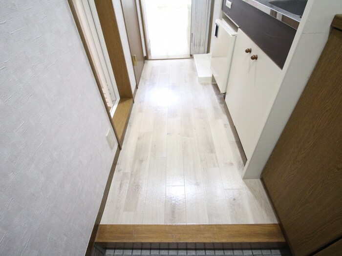 物件内観写真18　(廊下)