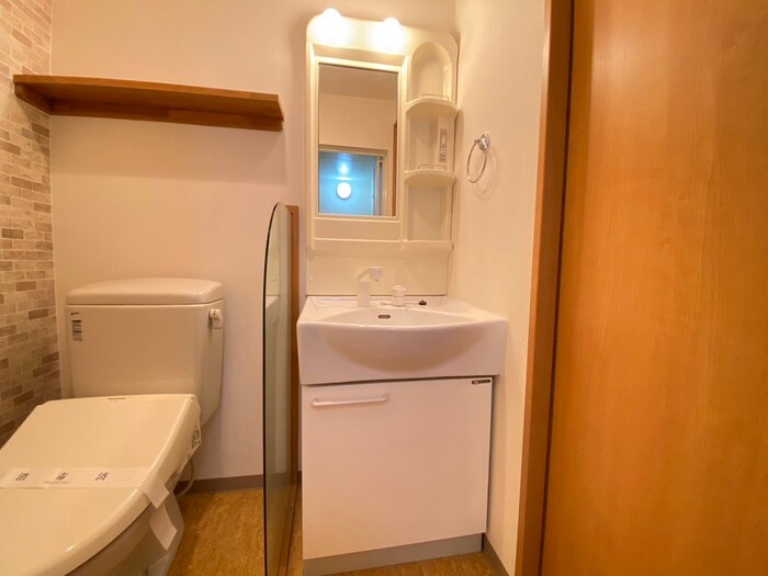 物件内観写真11　(洗面)