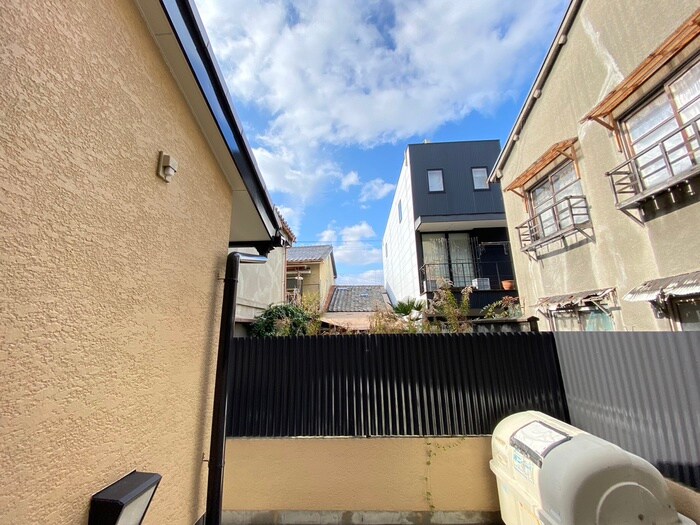 物件内観写真22　(室内からの展望)