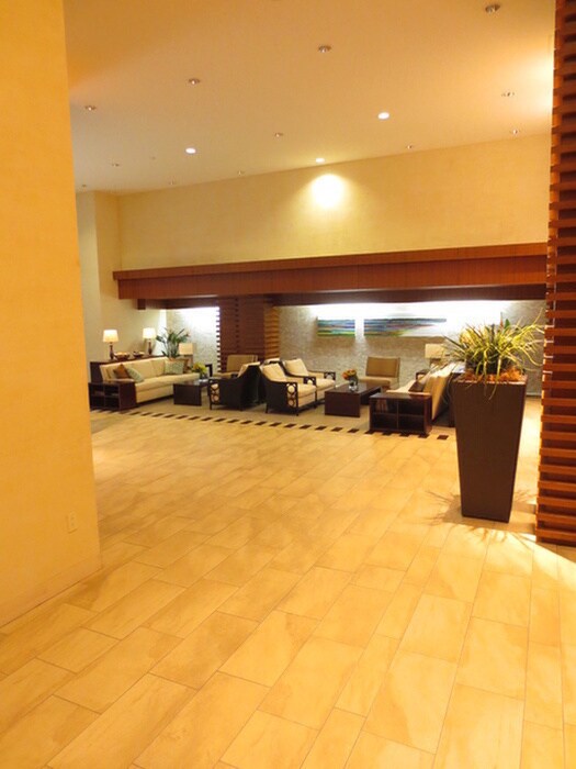 物件外観写真5　(エントランス部分)