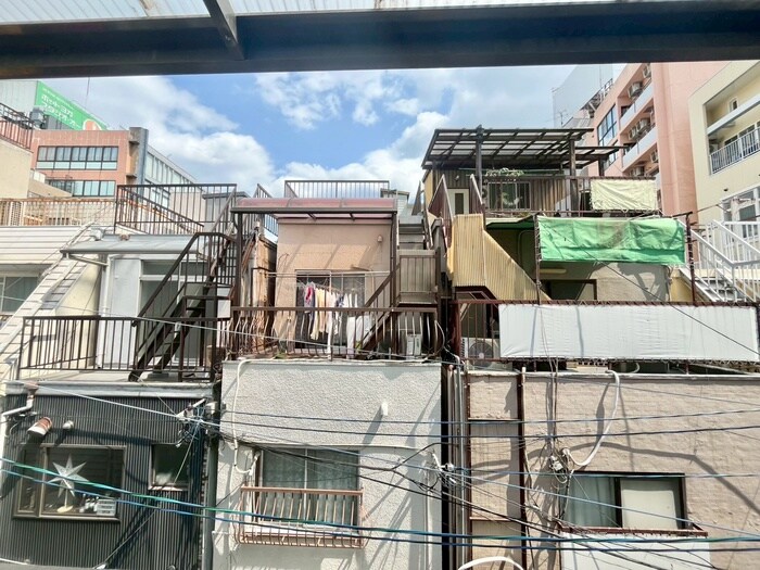 物件内観写真19　(室内からの展望)