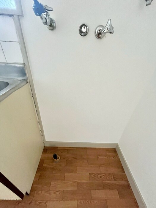 物件内観写真20　(洗濯機置場)