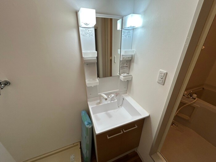 物件内観写真13　(洗面)