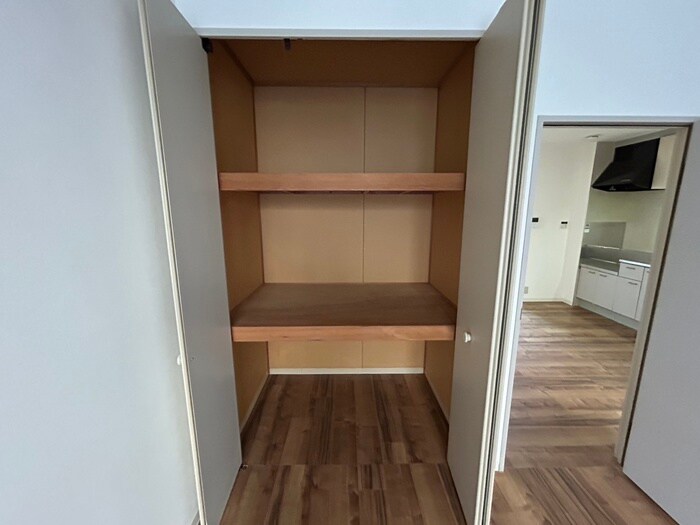 物件内観写真14　(収納)