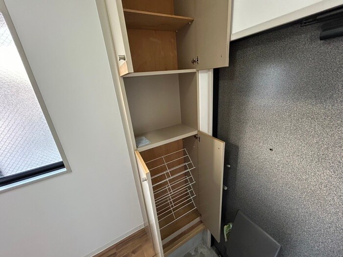 物件内観写真16　(靴箱)