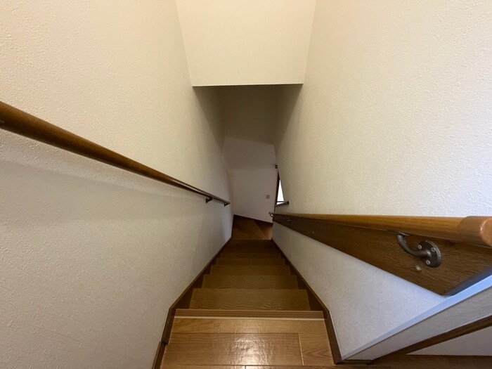 物件内観写真12　(廊下)